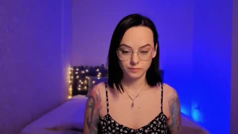 Snapshot of miraskyy chatting on March 5, 9:11 pm MiraSkyy online show from March 5, 9:11 pm