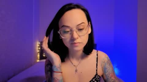 Snapshot of miraskyy chatting on March 6, 9:00 pm MiraSkyy online show from March 6, 9:00 pm