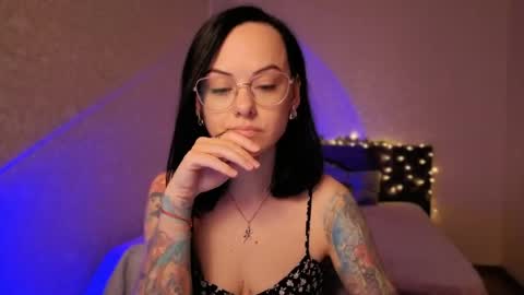 MiraSkyy online show from May 24, 3:17 pm