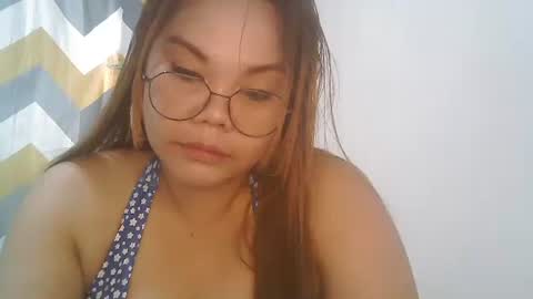 mireille_27 online show from November 27, 10:45 pm