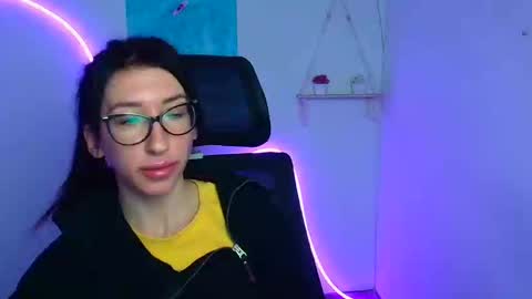 Snapshot of miriam_candyy chatting on November 22, 12:37 pm Mariam online show from November 22, 12:37 pm