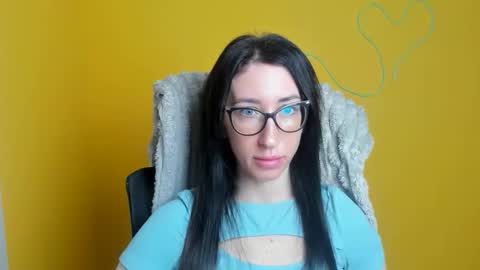 Snapshot of miriam_candyy chatting on November 27, 12:07 pm Mariam online show from November 27, 12:07 pm