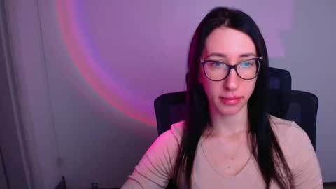 Snapshot of miriam_candyy chatting on December 3, 6:43 am Mariam online show from December 3, 6:43 am