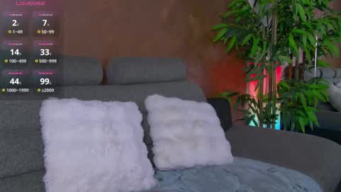 miriamrose_ online show from September 22, 6:48 am