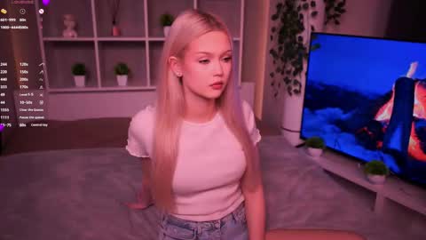 Snapshot of mirianscorgie chatting on November 4, 9:14 pm Elsa online show from November 4, 9:14 pm