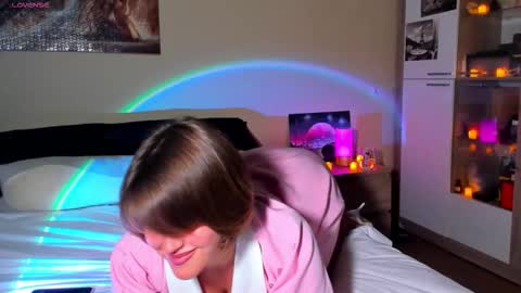 Shelley online show from October 26, 4:02 pm