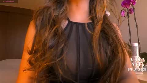 Snapshot of mis_elizabeth chatting on March 1, 3:58 pm Eliza online show from March 1, 3:58 pm