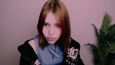 Snapshot of misaki_chan_ chatting on February 12, 11:00 pm misaki_chan_ online show from February 12, 11:00 pm