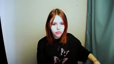 Snapshot of misaki_chan_ chatting on February 14, 7:49 am misaki_chan_ online show from February 14, 7:49 am