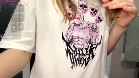 Molly online show from September 11, 7:47 pm