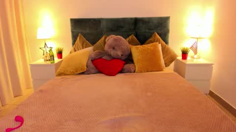 Snapshot of mishapallmer chatting on September 24, 5:44 am mishapallmer online show from September 24, 5:44 am