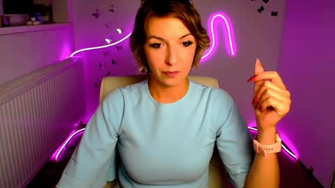 Snapshot of mishelle_blondie chatting on July 24, 2:48 pm Mishelle online show from July 24, 2:48 pm