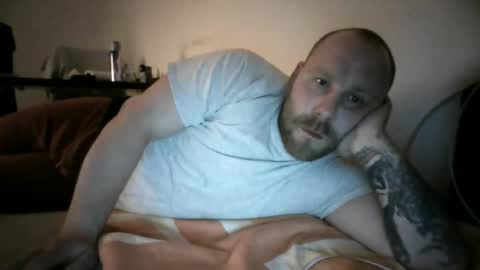 Snapshot of misio666 chatting on January 5, 8:01 pm misio666 online show from January 5, 8:01 pm