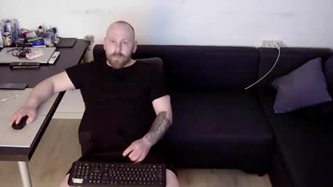 Snapshot of misio666 chatting on February 21, 9:05 pm misio666 online show from February 21, 9:05 pm