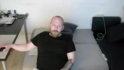 Snapshot of misio666 chatting on March 5, 1:23 am misio666 online show from March 5, 1:23 am