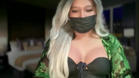 sandra online show from February 6, 9:23 am