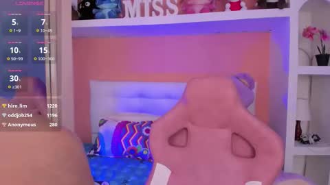 Marilyn online show from October 27, 11:03 am