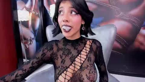 Marilyn online show from March 21, 7:06 pm