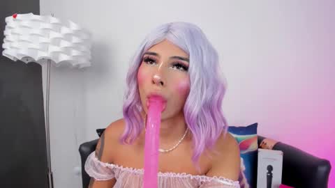 Allison online show from November 22, 11:09 am