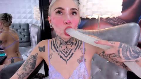 miss___angel online show from February 25, 5:58 pm