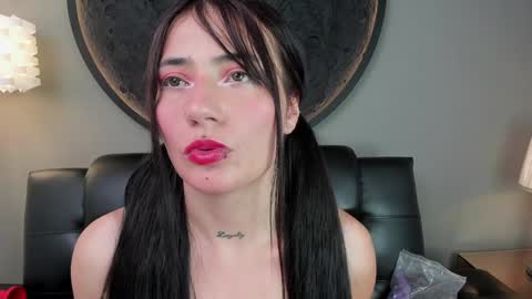 Charlotte online show from December 20, 6:13 pm