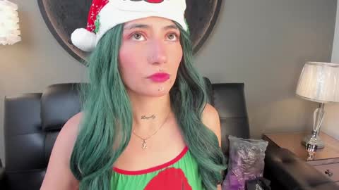 Charlotte online show from December 24, 4:19 pm