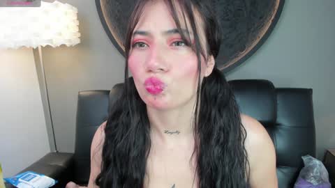 Charlotte online show from January 8, 6:09 pm