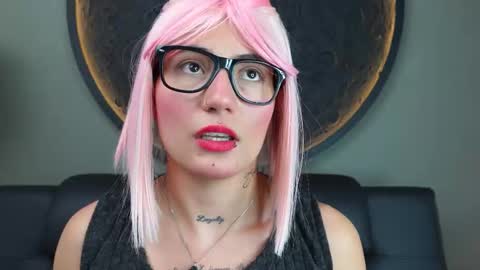 Charlotte online show from October 15, 6:52 pm