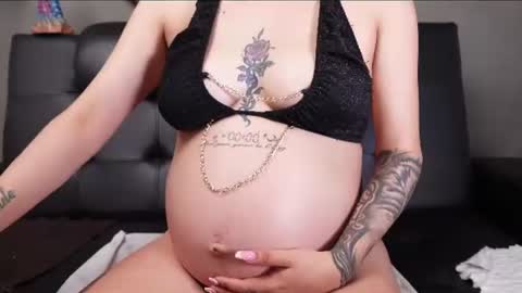 Snapshot of miss___charlotte chatting on July 10, 7:05 pm Charlotte online show from July 10, 7:05 pm