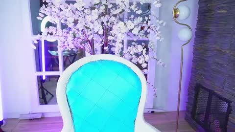 Snapshot of miss___megan chatting on April 13, 2:39 am Megan online show from April 13, 2:39 am