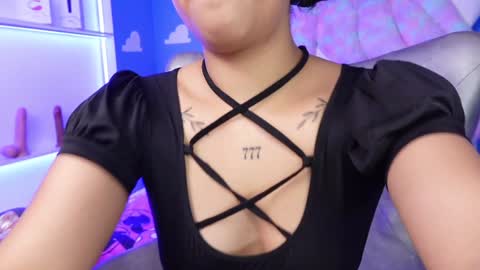 Anya online show from January 18, 11:00 am