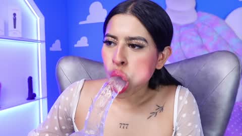 Anya online show from January 31, 5:21 pm