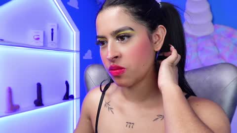 Anya online show from February 8, 11:01 am