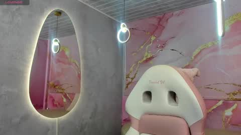 miss__luna_ online show from September 17, 10:06 am