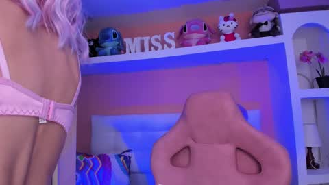 Lunna online show from October 17, 11:24 am