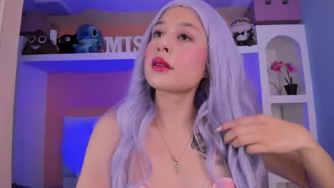 Lunna online show from October 18, 11:00 am