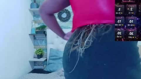 Snapshot of miss__star_ chatting on April 8, 1:11 pm miss__star_ online show from April 8, 1:11 pm