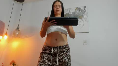 Snapshot of miss_aby chatting on May 24, 12:54 pm miss_aby online show from May 24, 12:54 pm