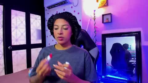 Snapshot of miss_akemi chatting on October 23, 1:10 pm Akemi 3 online show from October 23, 1:10 pm