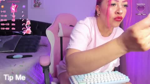 Snapshot of miss_amarantha1 chatting on January 29, 4:26 am A M A R A N T H A online show from January 29, 4:26 am