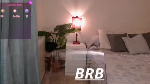 Angela online show from January 31, 7:11 pm