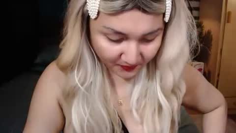 miss angelic15 online show from October 11, 1:09 pm