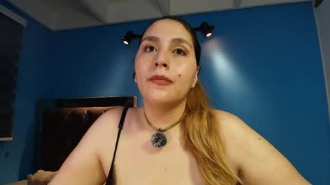 Snapshot of miss_anny18 chatting on May 6, 4:30 am Anny online show from May 6, 4:30 am