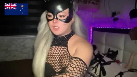 Call me  Miss Antonette  online show from May 19, 10:27 pm