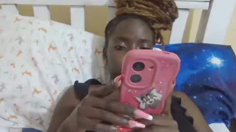 Snapshot of miss_atitude chatting on November 17, 5:30 pm miss_atitude online show from November 17, 5:30 pm