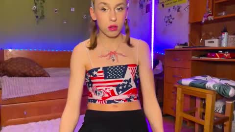 Snapshot of miss_barbie1 chatting on March 5, 4:14 pm Anya online show from March 5, 4:14 pm