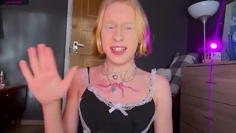Snapshot of miss_barbie1 chatting on May 8, 4:23 pm Anya online show from May 8, 4:23 pm