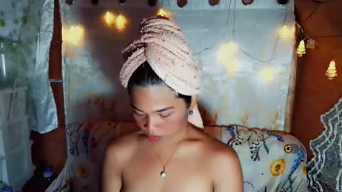 Bellah online show from January 17, 9:14 am