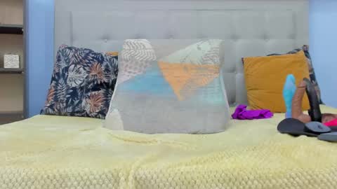 miss_big_ass21 online show from February 11, 1:10 am