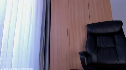 Ivy online show from July 28, 9:37 am